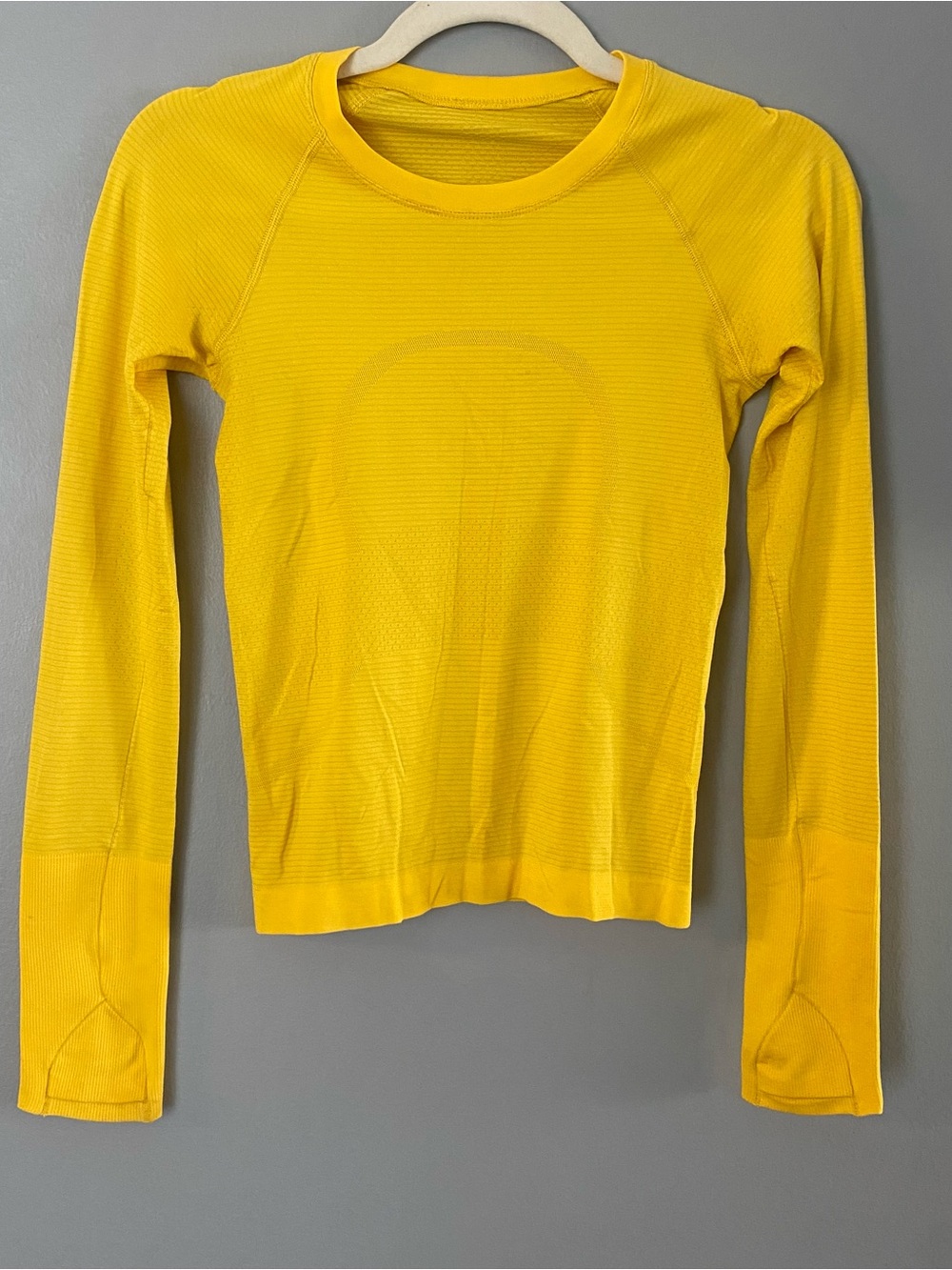 lululemon Swiftly Tech Long-Sleeve Crew- seamless ribbed knit